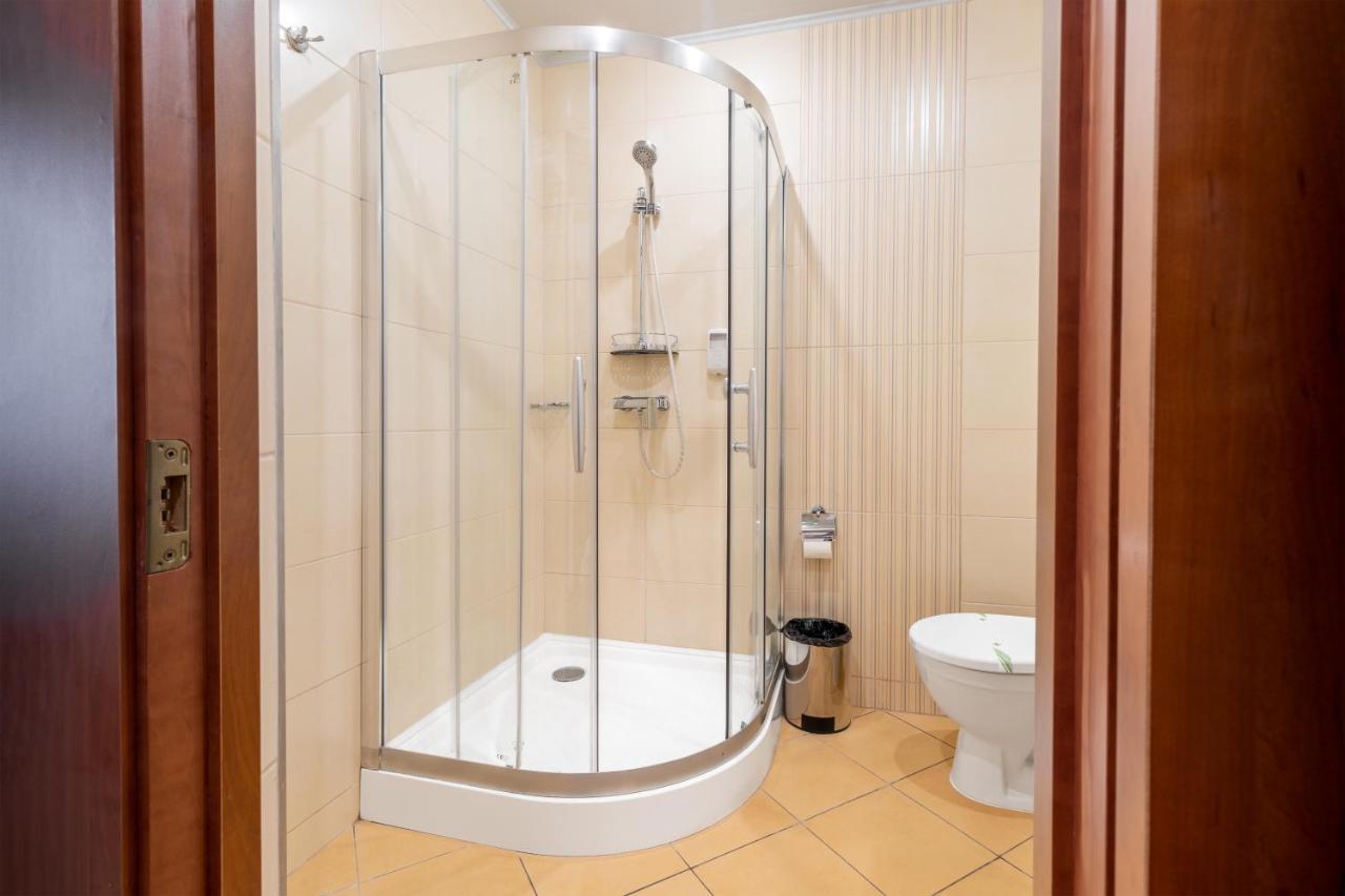 Regency 4* Кишинів