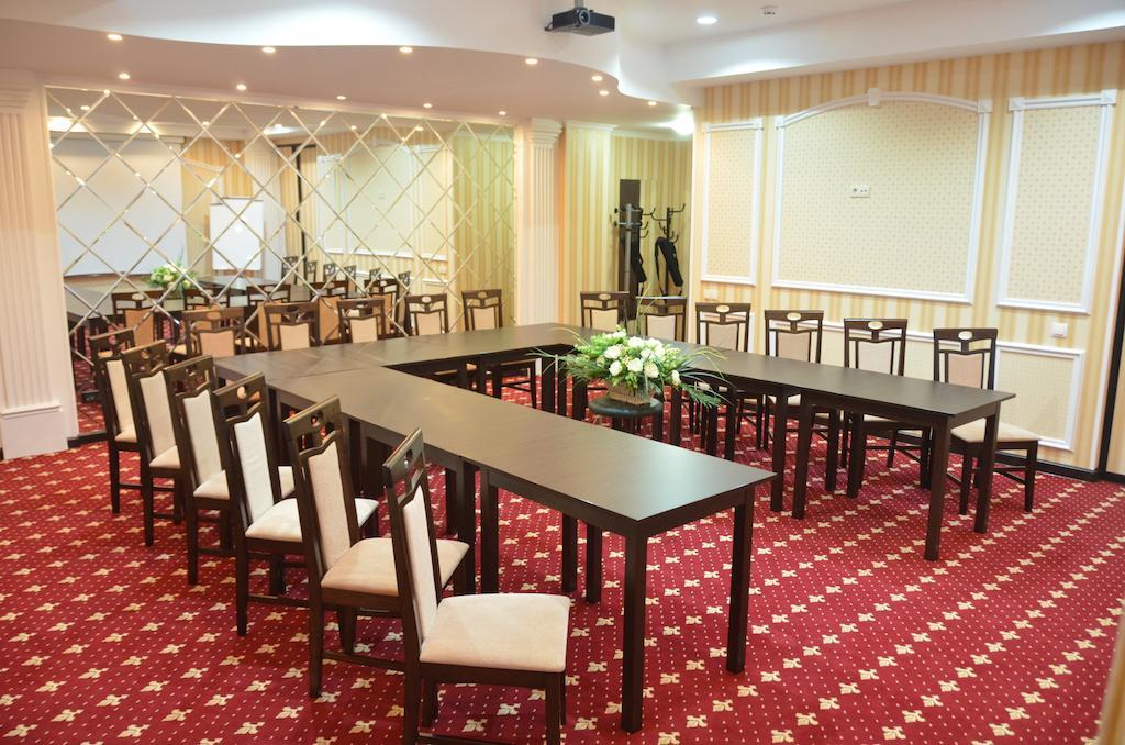 Regency Готель